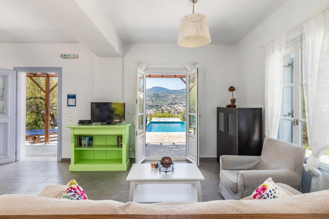 Villa Rodia With Swimming Pool On Skopelos Island Eksteriør billede