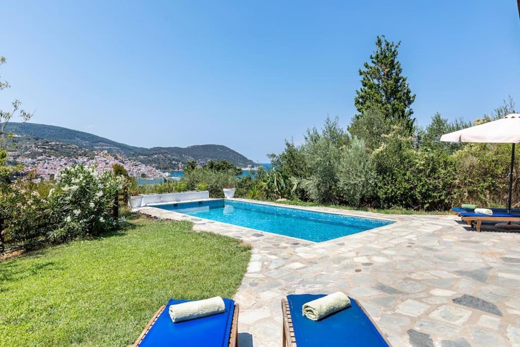 Villa Rodia With Swimming Pool On Skopelos Island Eksteriør billede