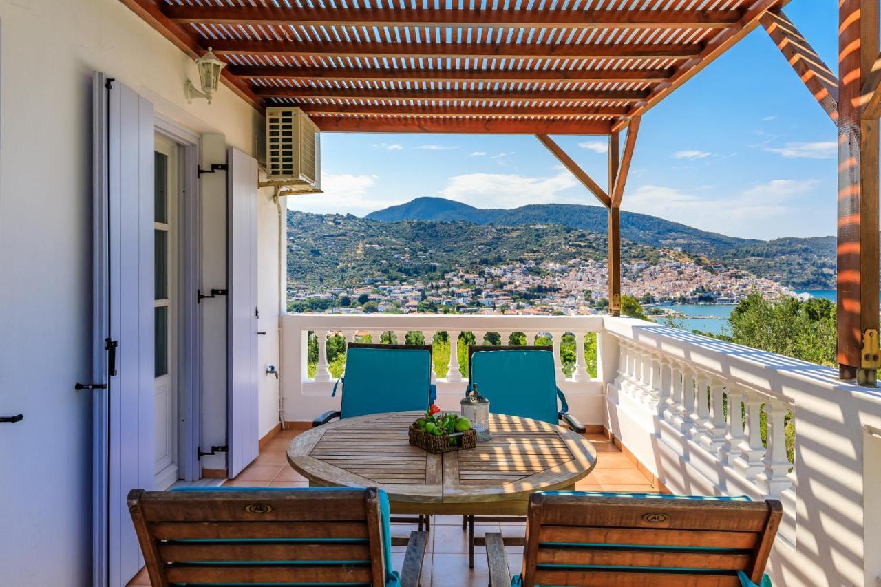 Villa Rodia With Swimming Pool On Skopelos Island Eksteriør billede