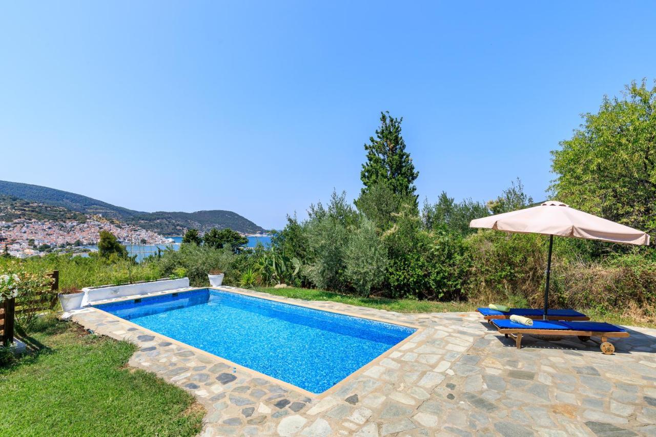 Villa Rodia With Swimming Pool On Skopelos Island Eksteriør billede