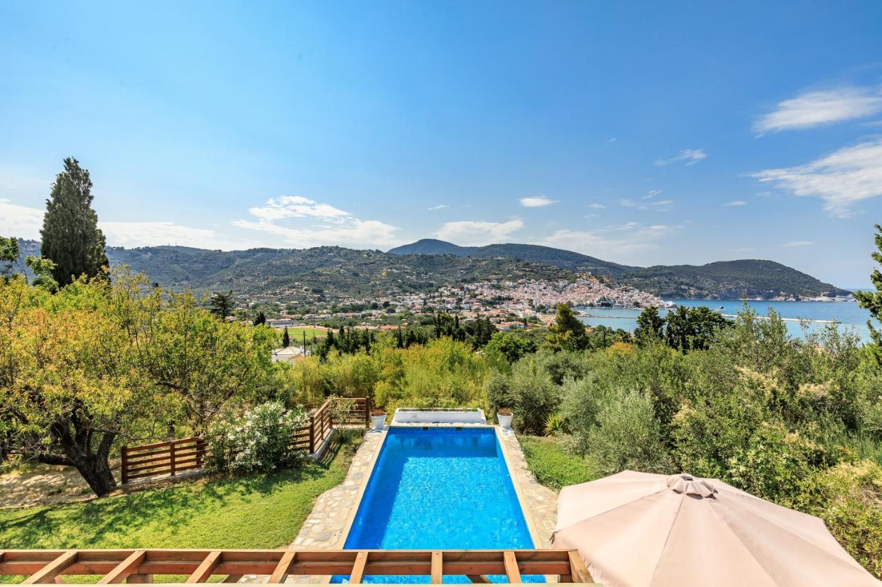 Villa Rodia With Swimming Pool On Skopelos Island Eksteriør billede